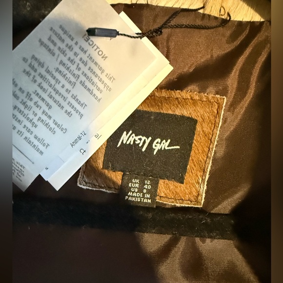 Nasty Gal Brown and Cream Patterned Bomber Jacket - Picture 5 of 10